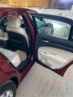 کرایسلەر 300